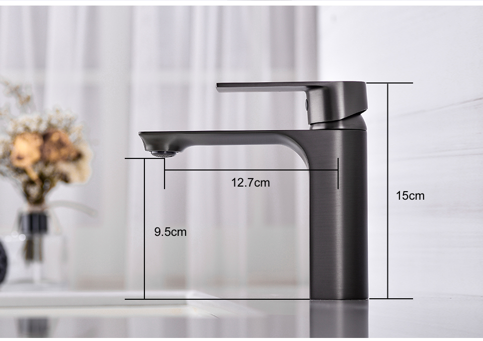 Brass Single Hole Bathroom Faucet For Washbasin